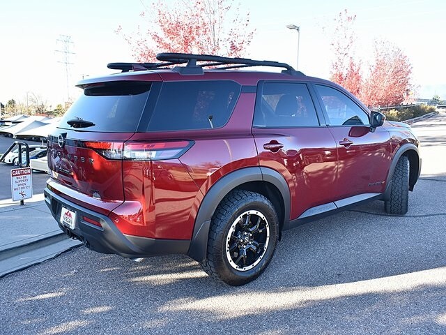 2025 Nissan Pathfinder Rock Creek photo 2