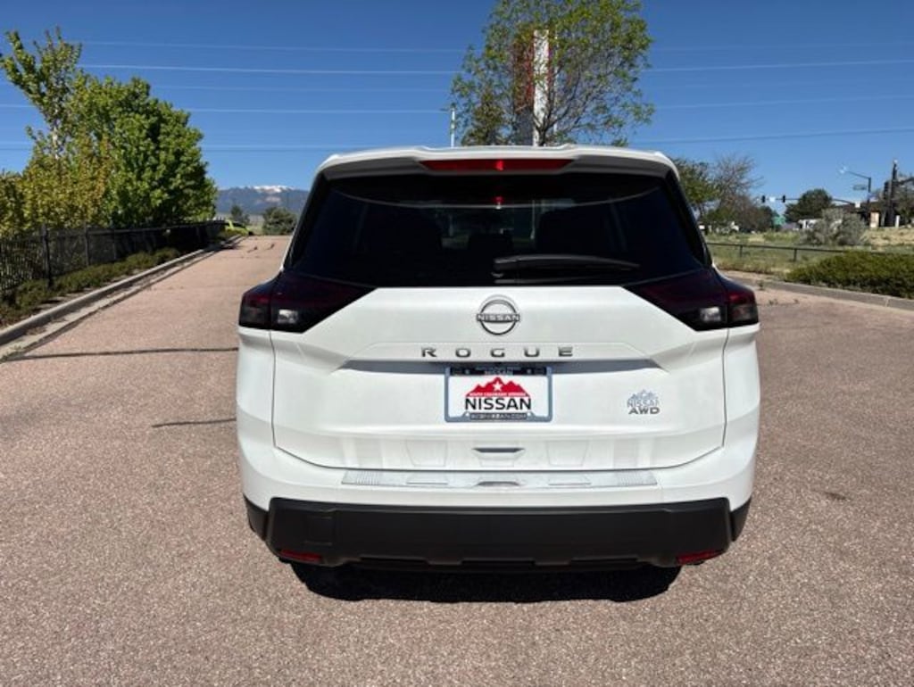 New 2026 Nissan Rogue SV SUV