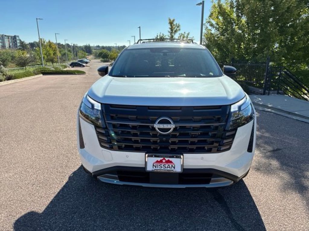 New 2026 Nissan Pathfinder Platinum SUV