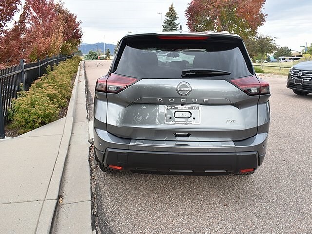 2026 Nissan Rogue SV photo 3