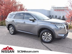 2025 Nissan Pathfinder SL SUV