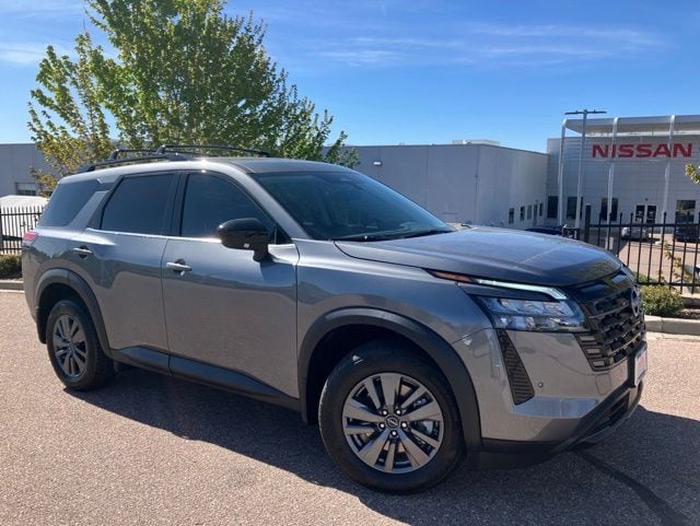 2026 Nissan Pathfinder SV 4WD's photo