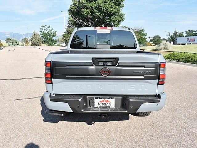 2025 Nissan Frontier PRO-4X photo 3