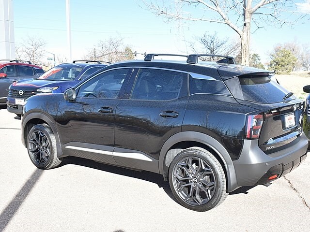 2026 Nissan Kicks SR photo 3