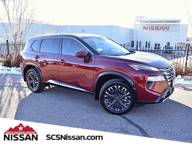 2026 Nissan Rogue Platinum's photo