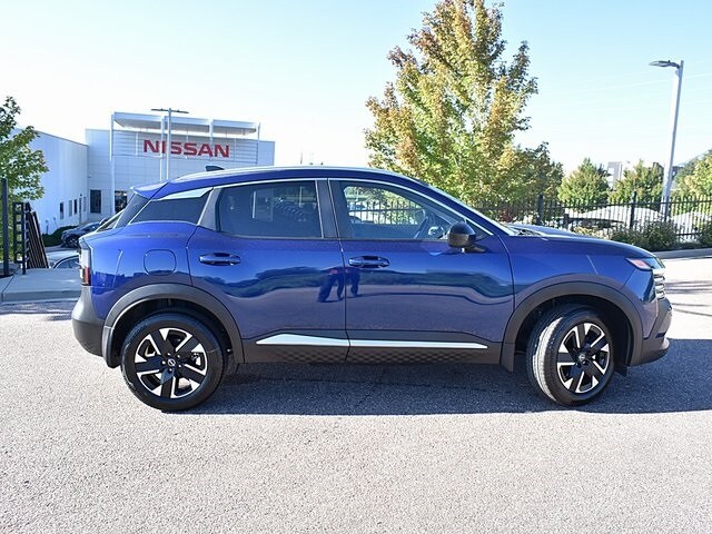 2026 Nissan Kicks SV photo 2