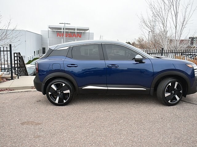 2025 Nissan Kicks SR photo 3