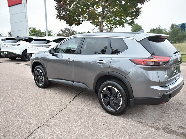 2026 Nissan Rogue SV photo 3