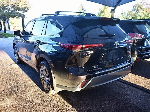 2021 Toyota Highlander Hybrid Platinum photo 3