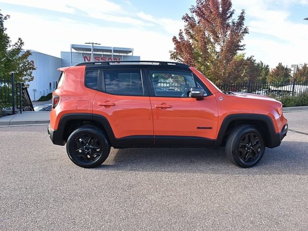 Used 2018 Jeep Renegade Trailhawk 4x4 SUV