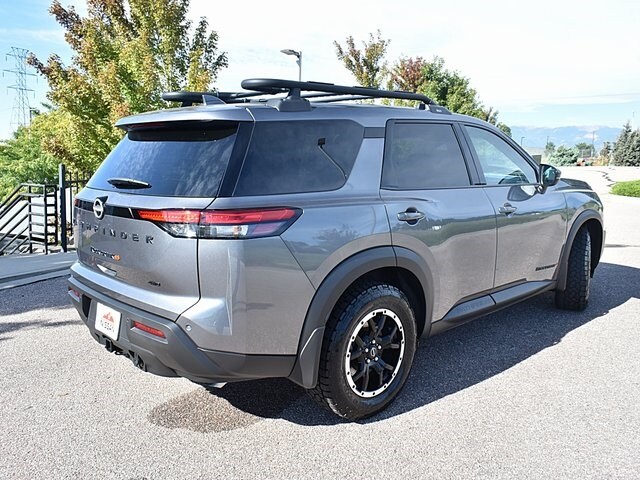 2025 Nissan Pathfinder Rock Creek photo 3
