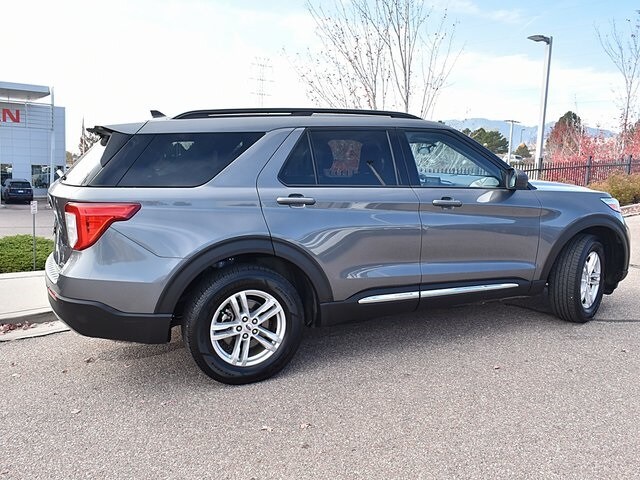 2023 Ford Explorer XLT photo 4