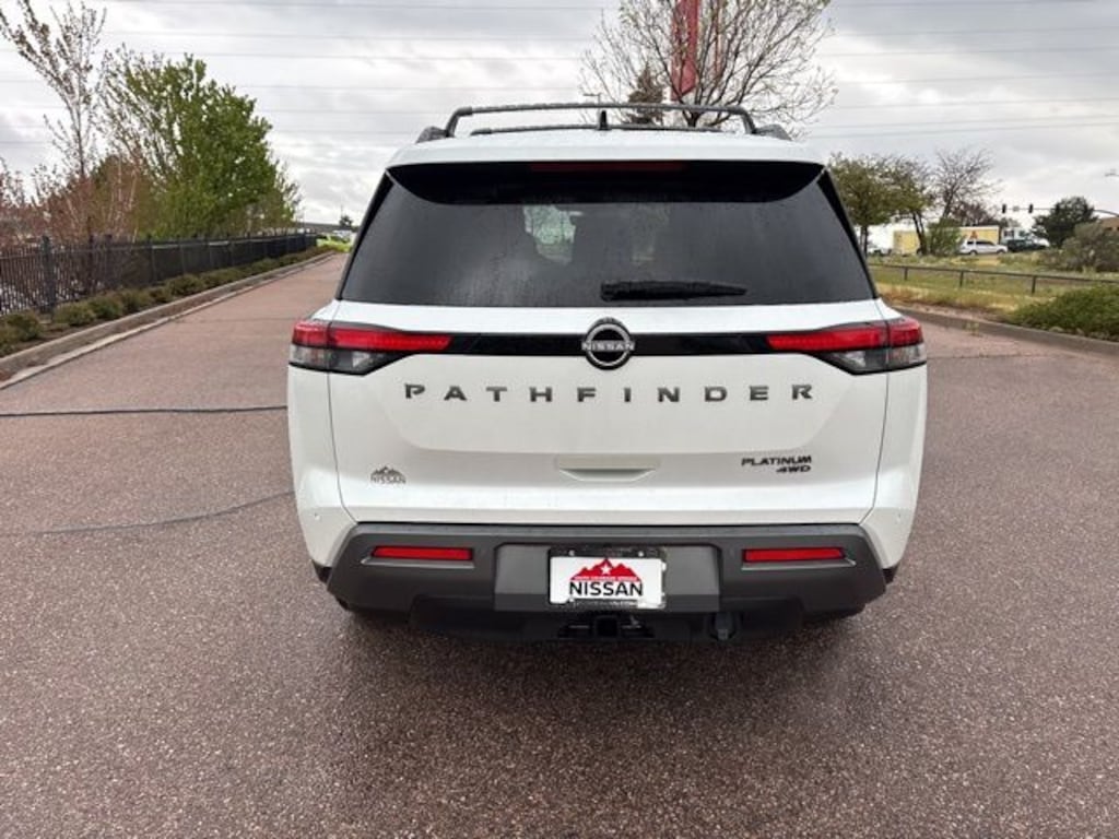 New 2026 Nissan Pathfinder Platinum SUV