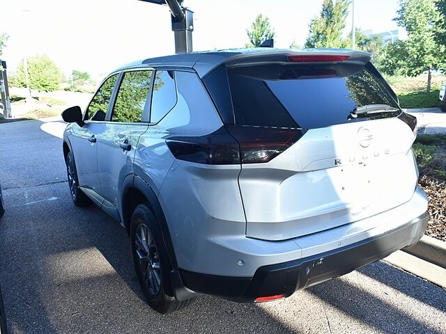2024 Nissan Rogue S photo 3