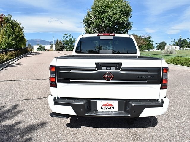 2025 Nissan Frontier PRO-4X photo 4