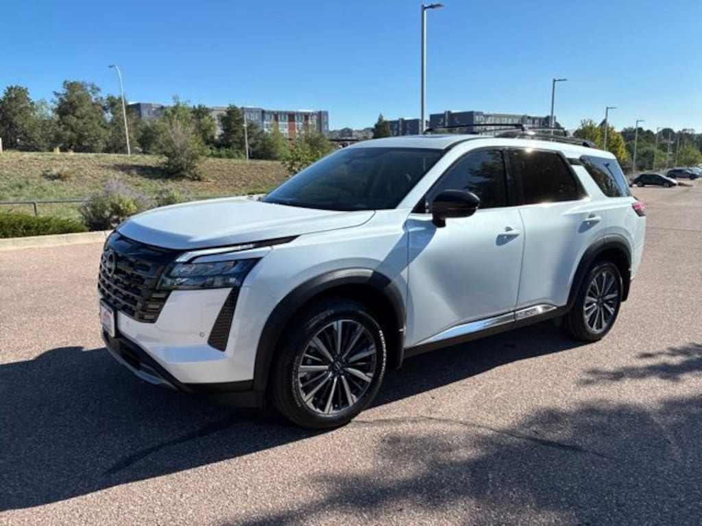 New 2026 Nissan Pathfinder Platinum SUV