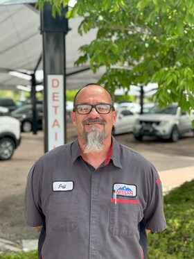 Staff member Jeff  from ID_080da8