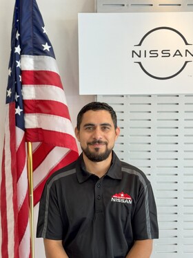 Staff member Keisis Lopez from ID_2dab5eee5f30