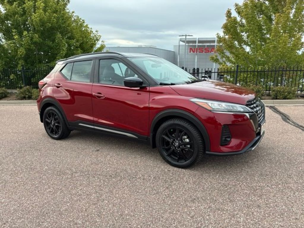 Used 2023 Nissan Kicks SR SUV
