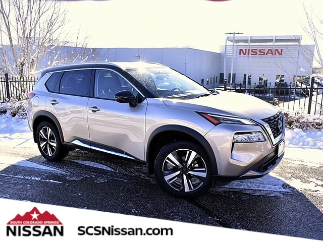 2023 Nissan Rogue SL's photo