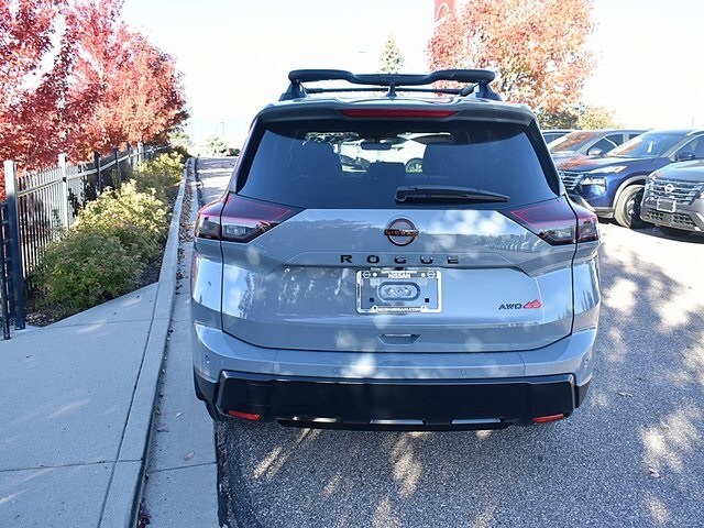 2026 Nissan Rogue SV photo 2