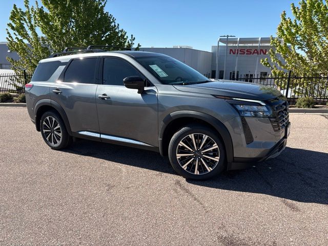 2026 Nissan Pathfinder Platinum 4WD's photo