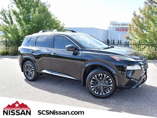 2026 Nissan Rogue Platinum's photo