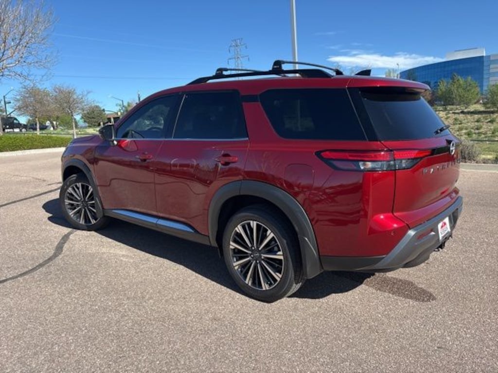 New 2026 Nissan Pathfinder Platinum SUV