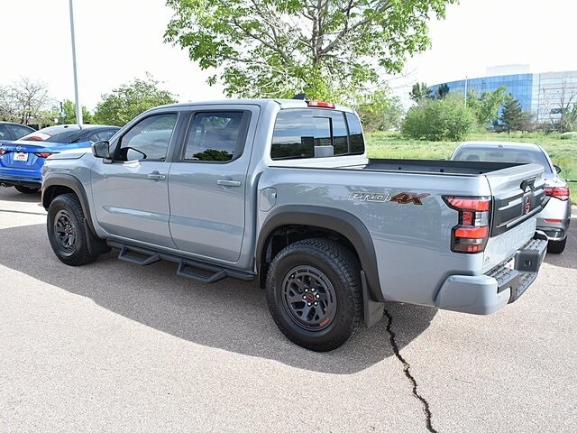 2025 Nissan Frontier PRO-4X photo 4