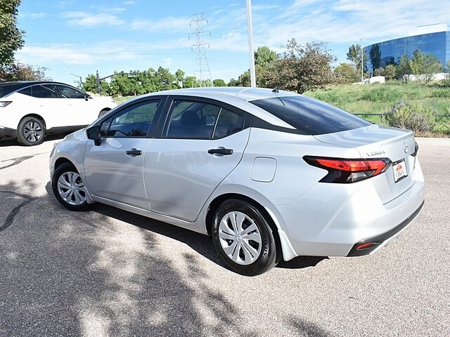 2025 Nissan Versa 1.6 S photo 4