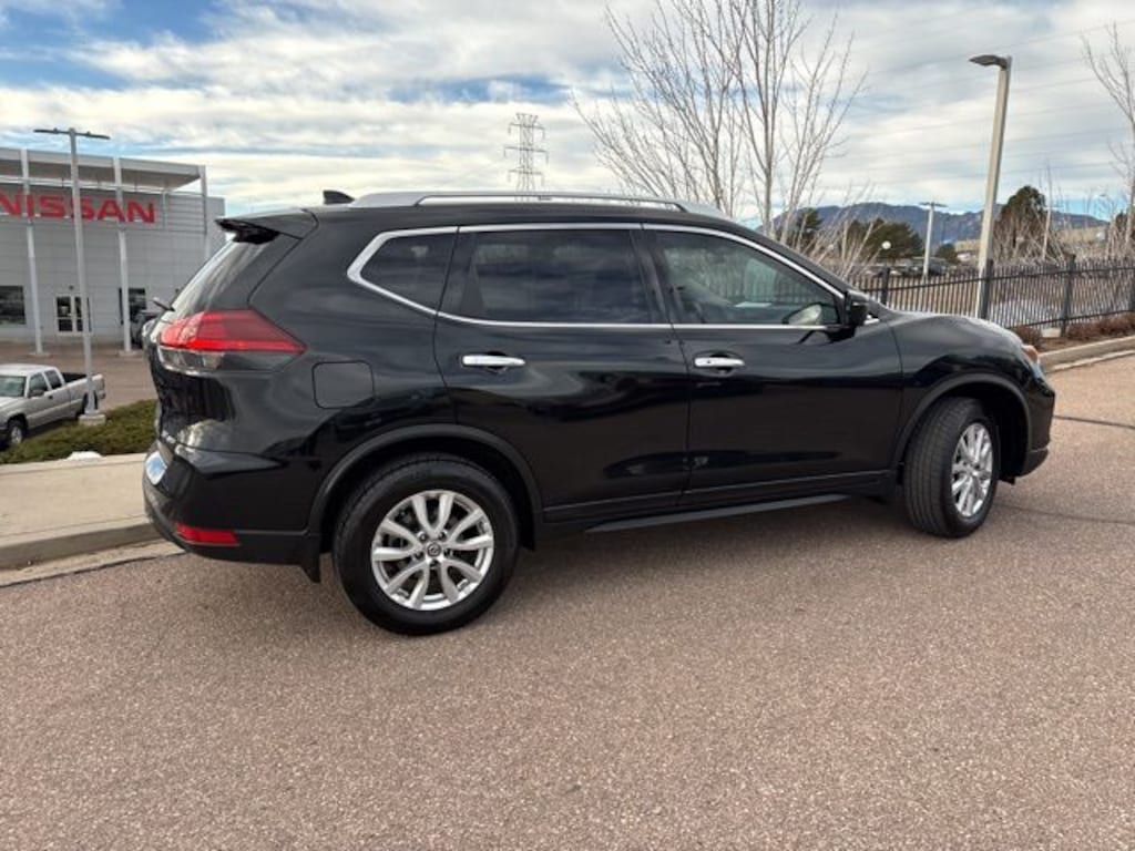 Used 2018 Nissan Rogue SV SUV