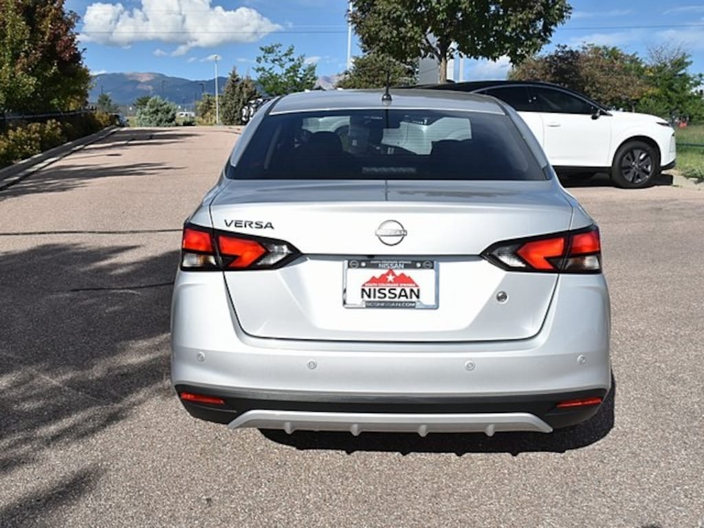 New 2025 Nissan Versa 1.6 S Sedan