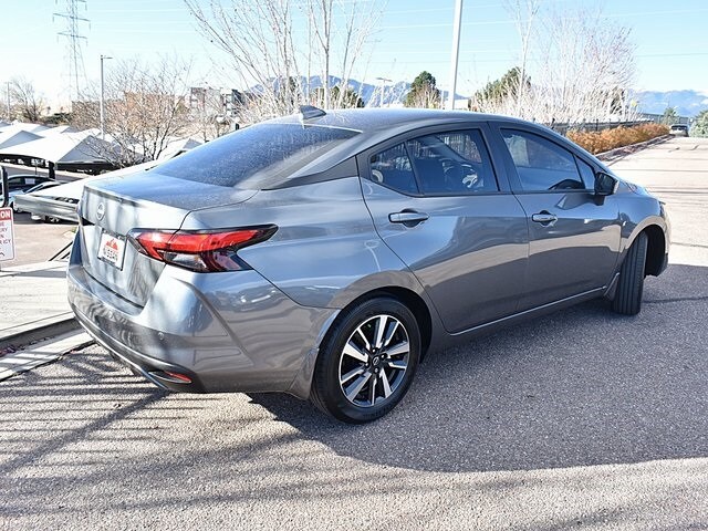 2025 Nissan Versa 1.6 SV photo 2