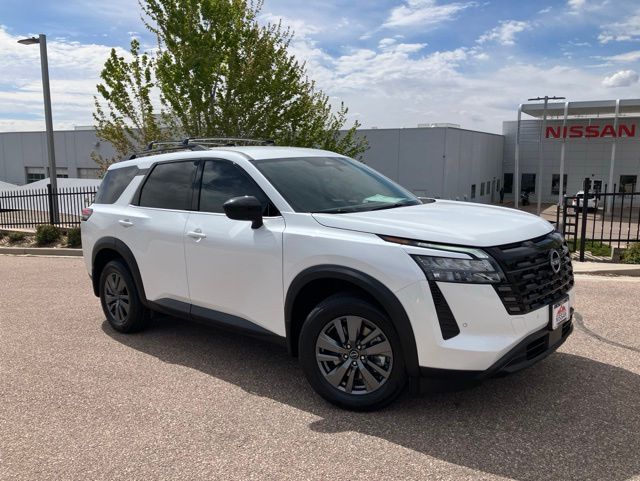 2026 Nissan Pathfinder SV 4WD's photo