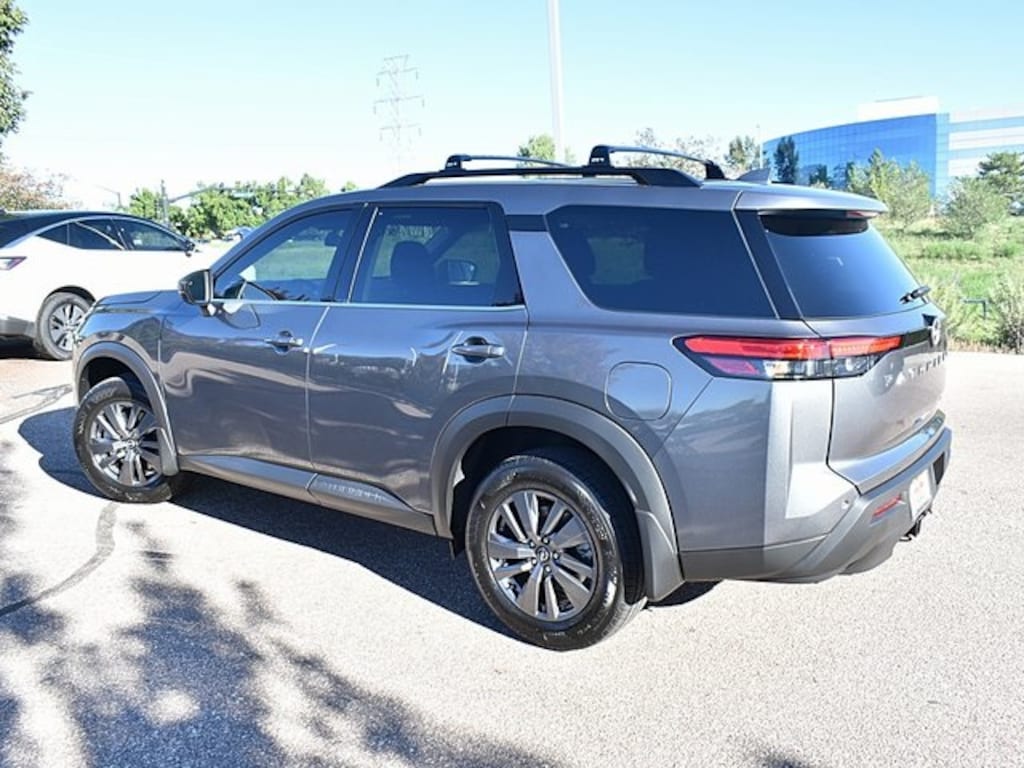 New 2025 Nissan Pathfinder SV SUV
