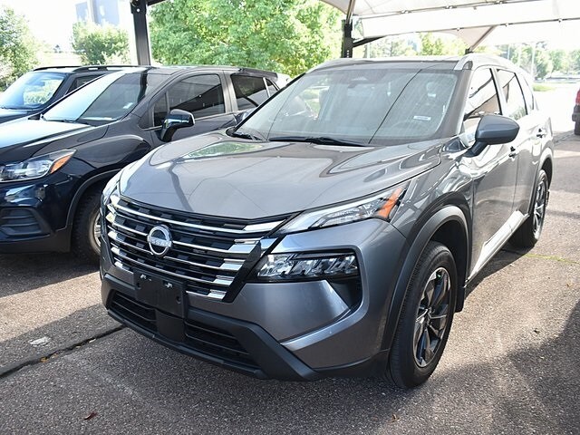 2024 Nissan Rogue SV photo 2