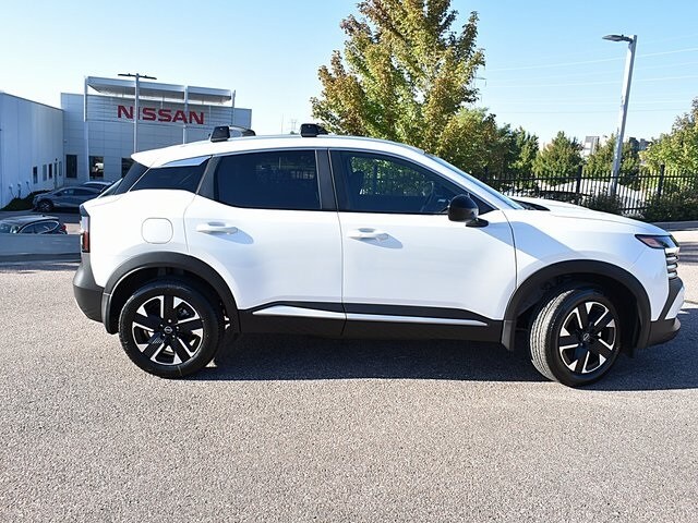 2026 Nissan Kicks SV photo 2