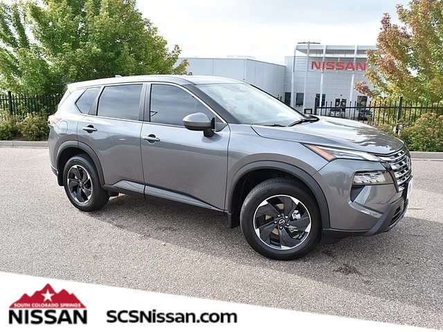 2026 Nissan Rogue SV's photo