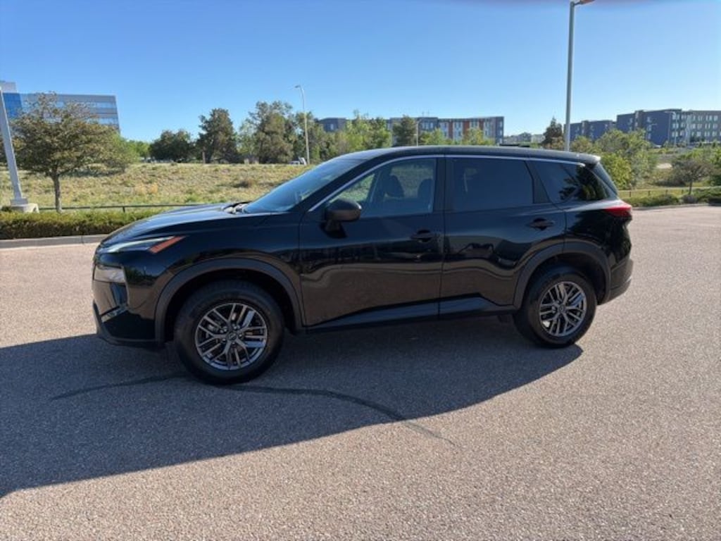 Used 2024 Nissan Rogue S SUV