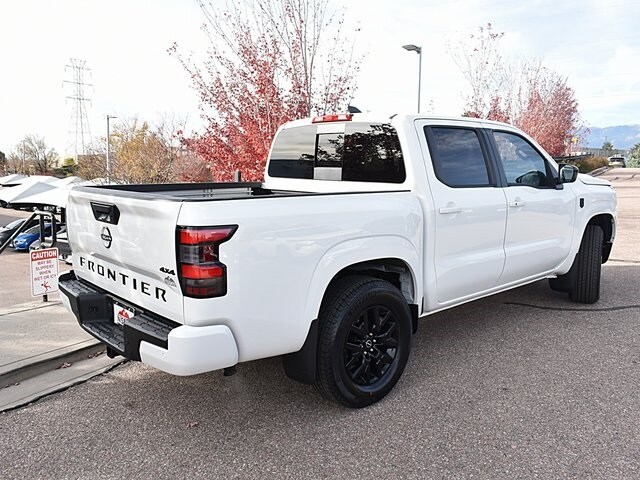 2026 Nissan Frontier SV photo 2