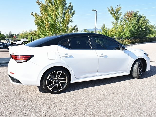 2024 Nissan Sentra SR photo 3