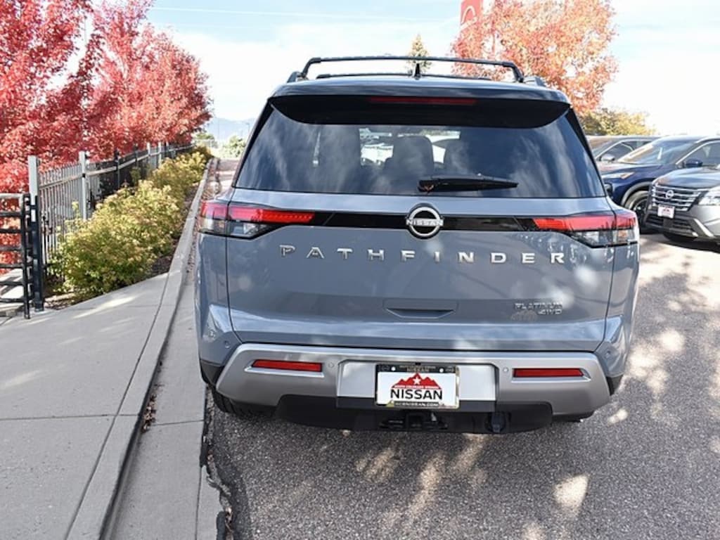 New 2025 Nissan Pathfinder Platinum SUV