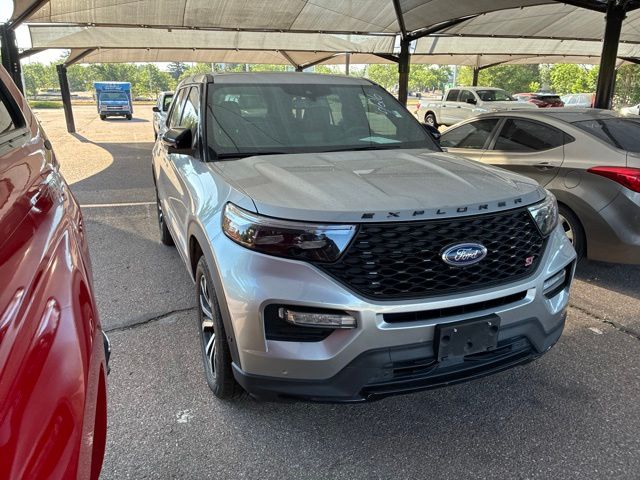 2021 Ford Explorer ST 4WD's photo