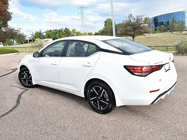 2025 Nissan Sentra SV photo 3