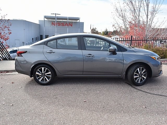 2025 Nissan Versa 1.6 SV photo 2