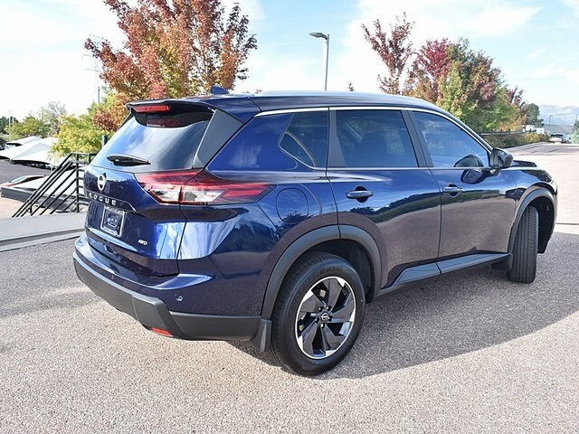 2026 Nissan Rogue SV photo 3