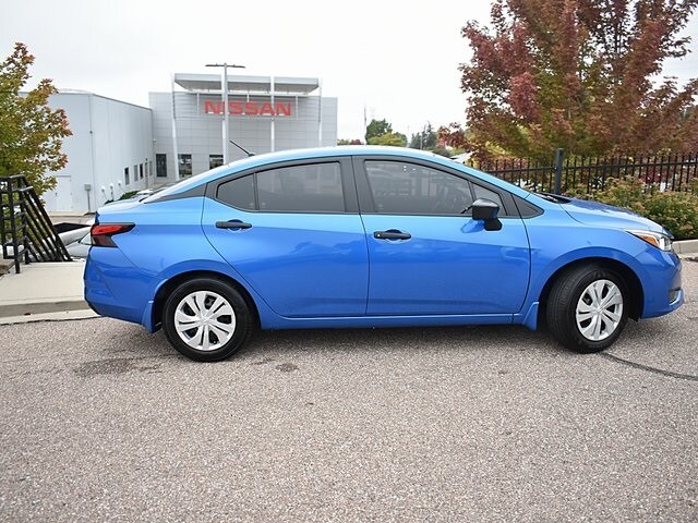 2024 Nissan Versa S photo 3