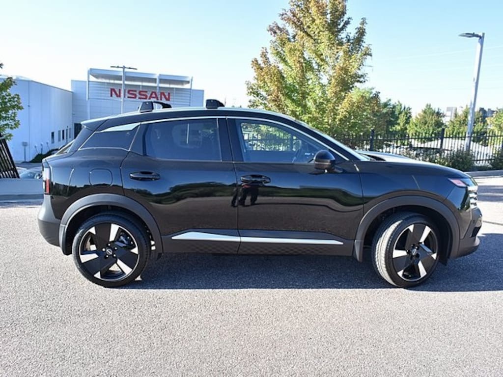 New 2026 Nissan Kicks SR SUV