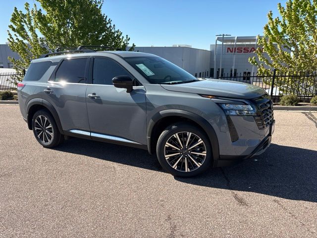2026 Nissan Pathfinder Platinum 4WD's photo