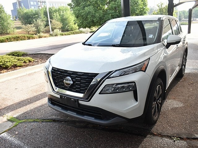 2023 Nissan Rogue SV photo 2